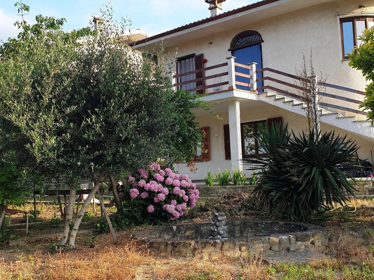 Cozy Villa in Vesime in a delightful area of the Langhe photo