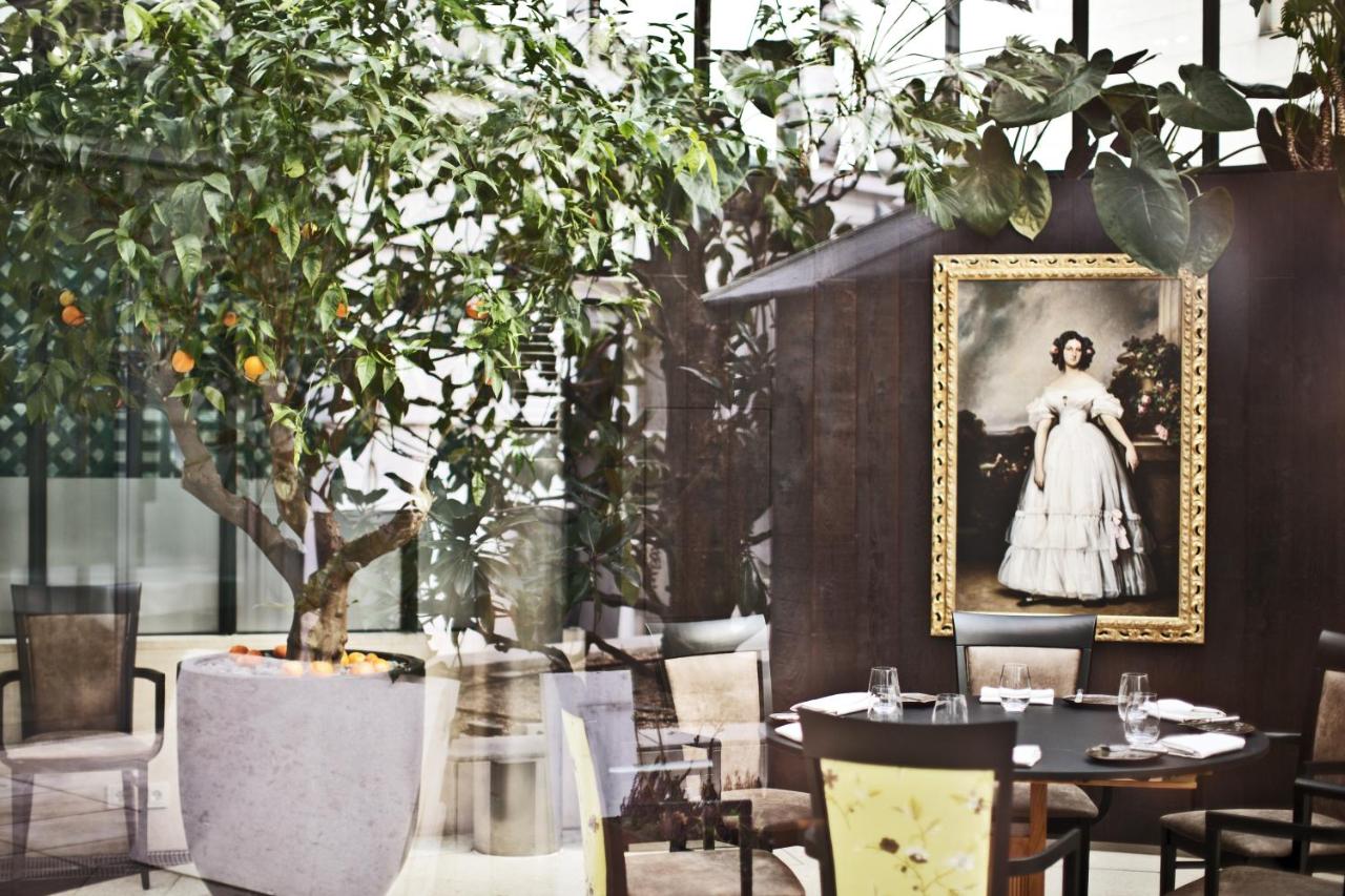 Palais Coburg Hotel photo