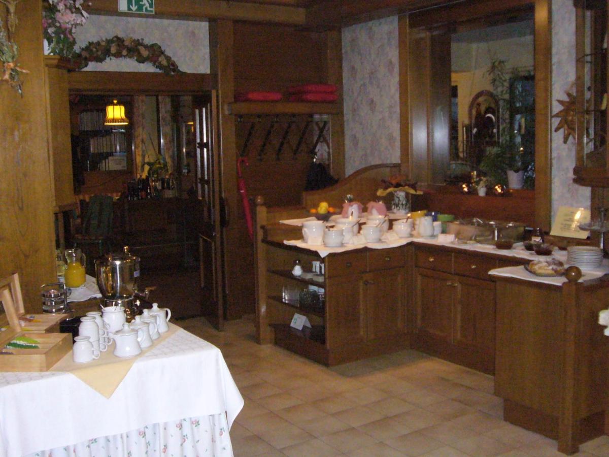 Hotel Strebersdorferhof photo