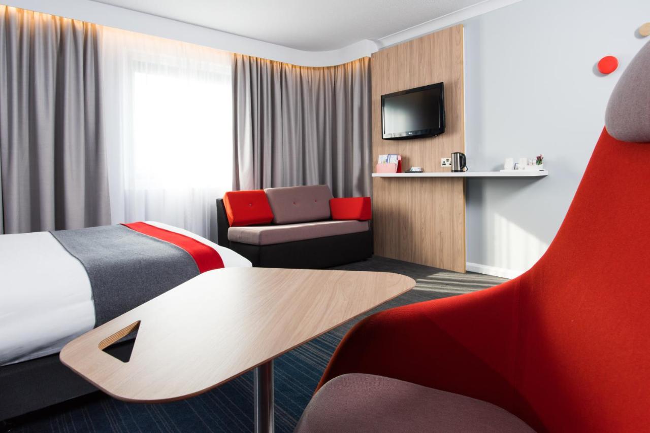 Double Room with Free Hot Breakfast - Accessible