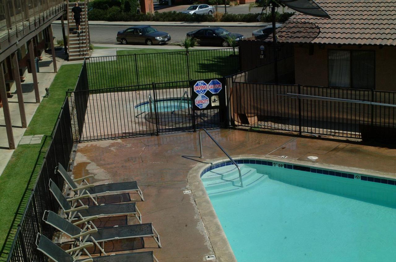 Best Economy Inn — photo 22