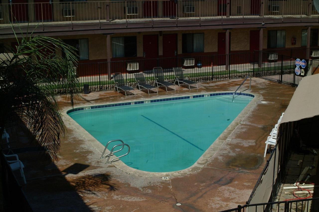 Best Economy Inn — photo 21