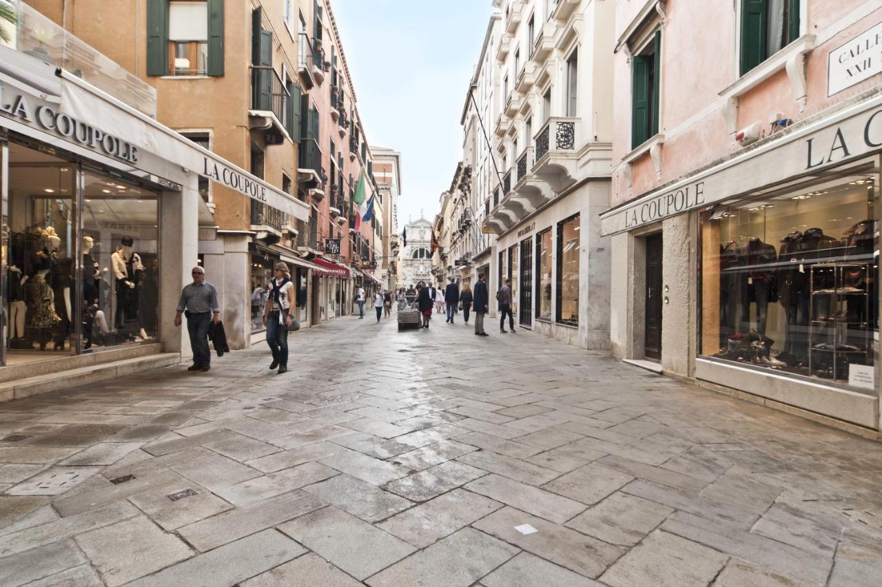 Elegant Apartment with Lift in 17th-Century Palace, Walk to St Marks Square - 5