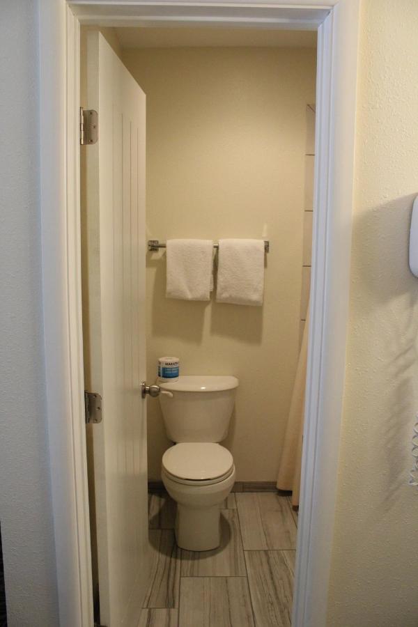 American Travel Inn — photo 12