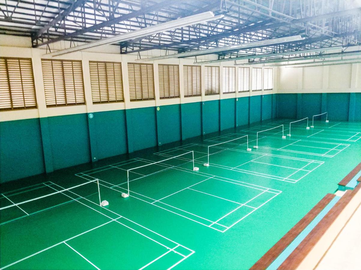 Tennis court: Beach Getaway at Pico de Loro Hamilo Coast Nasugbu Batangas