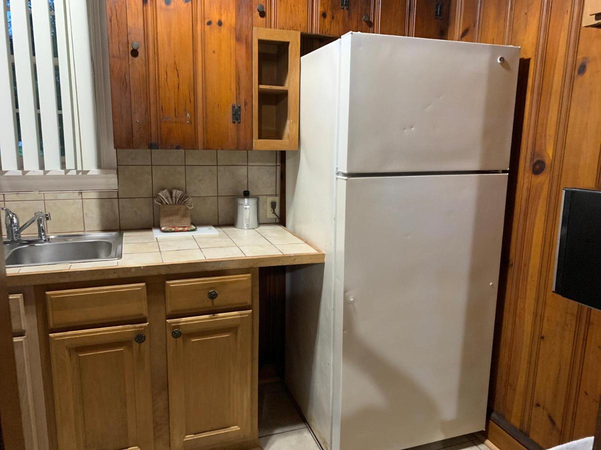 DeWITT — photo 4