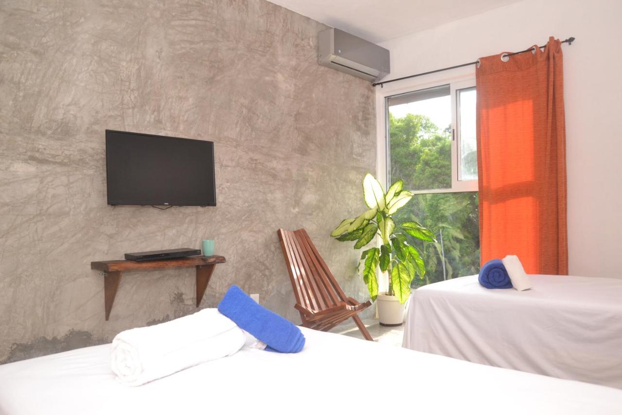 Relaxing comfortable jungle view Eklum Villa Rivera Maya Puerto Morelos POOL AC GYM GATED COMMUNITY photo