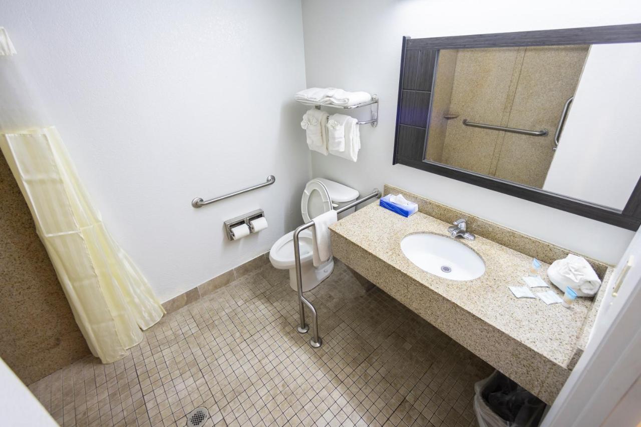 Seabreeze Motel — photo 15