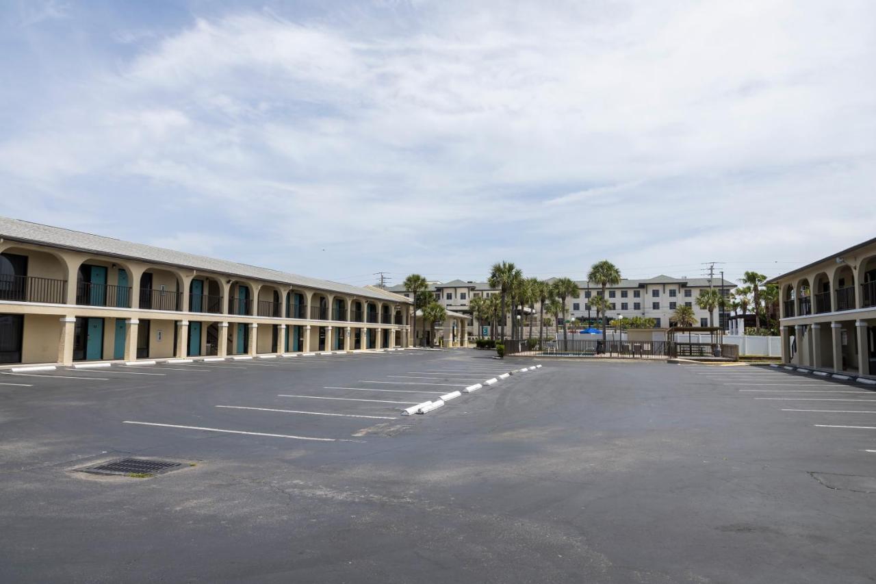 Seabreeze Motel — photo 23