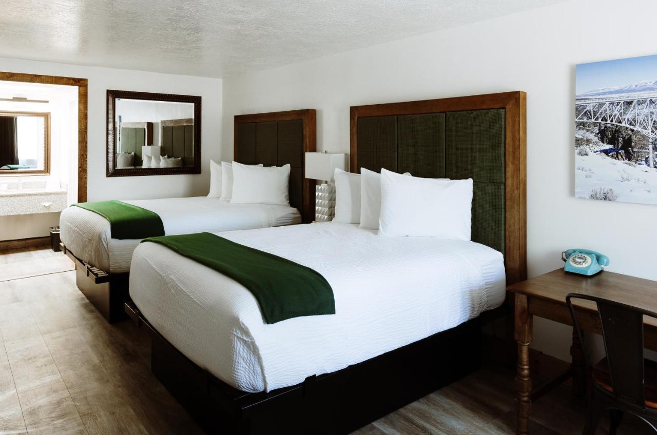 Taos Valley Lodge — photo 18