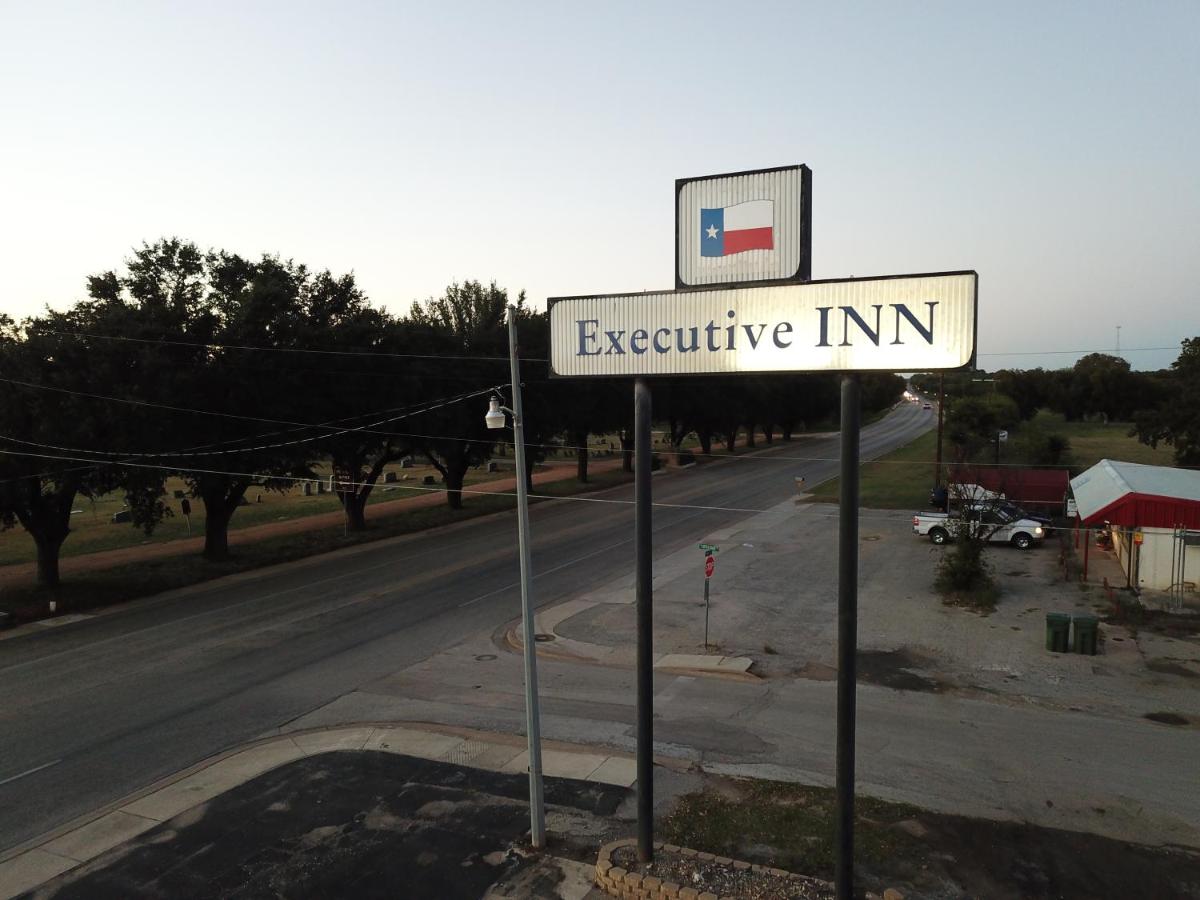 Executive Inn — photo 5