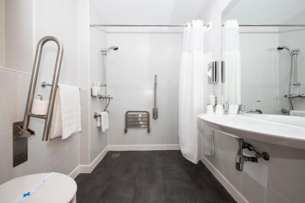 Holiday Inn Express Barcelona City 22@ by IHG - 3