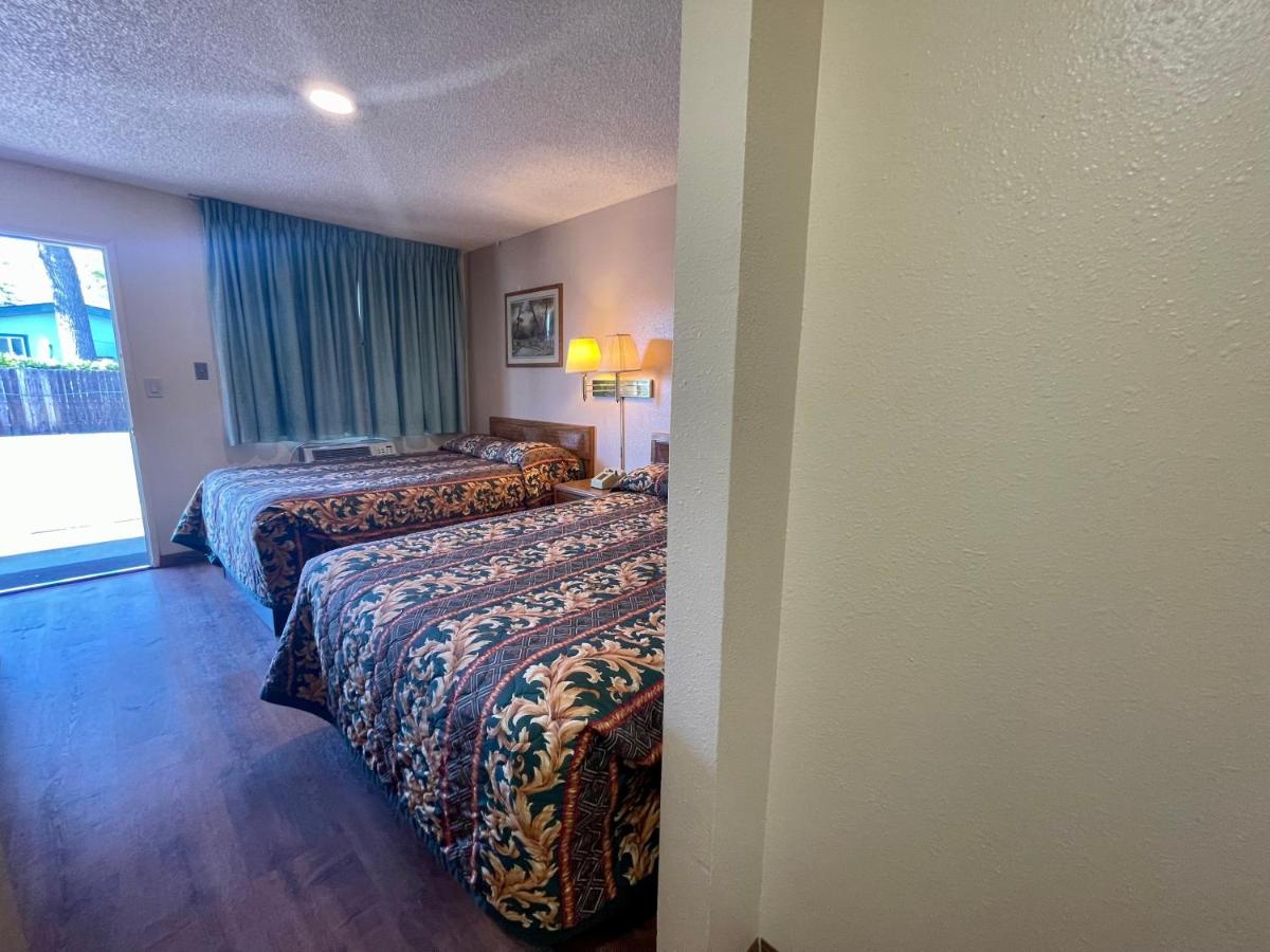 Regency Inn Lakeport — photo 6
