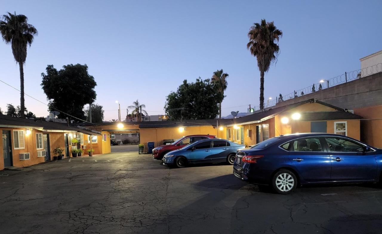 Day N Nite Inn — photo 10