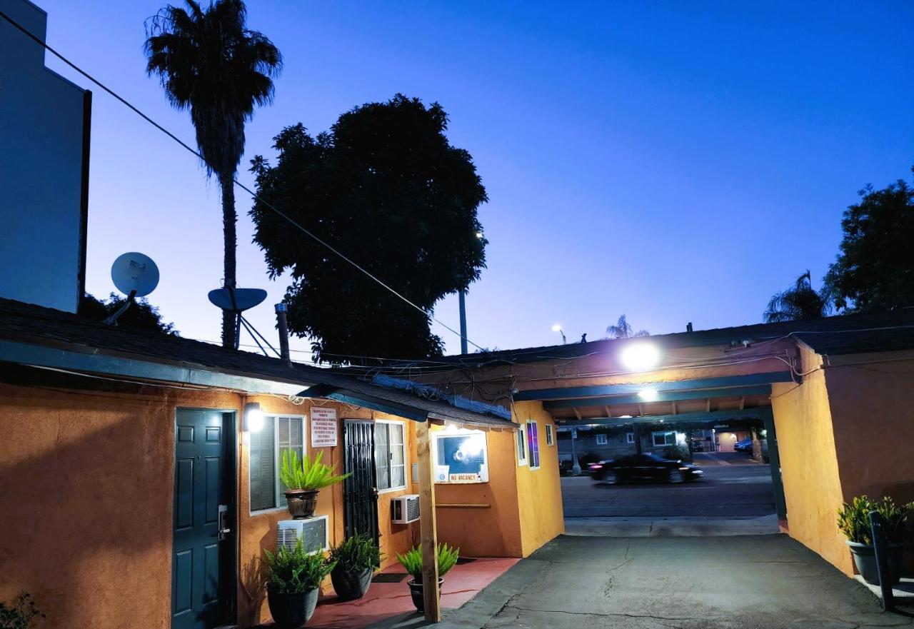 Day N Nite Inn — photo 9