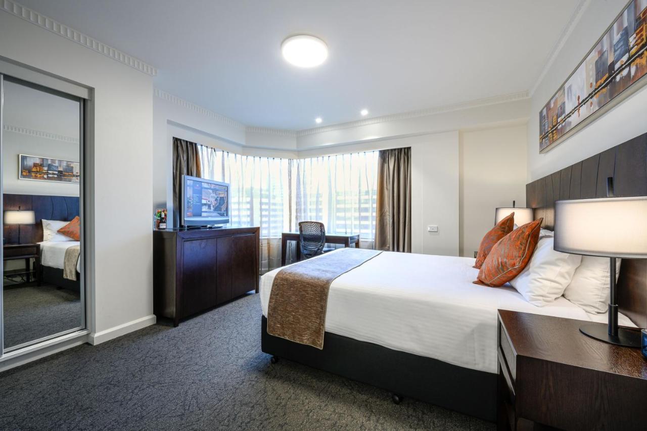 Hotel Grand Chancellor Adelaide on Hindley - Laterooms