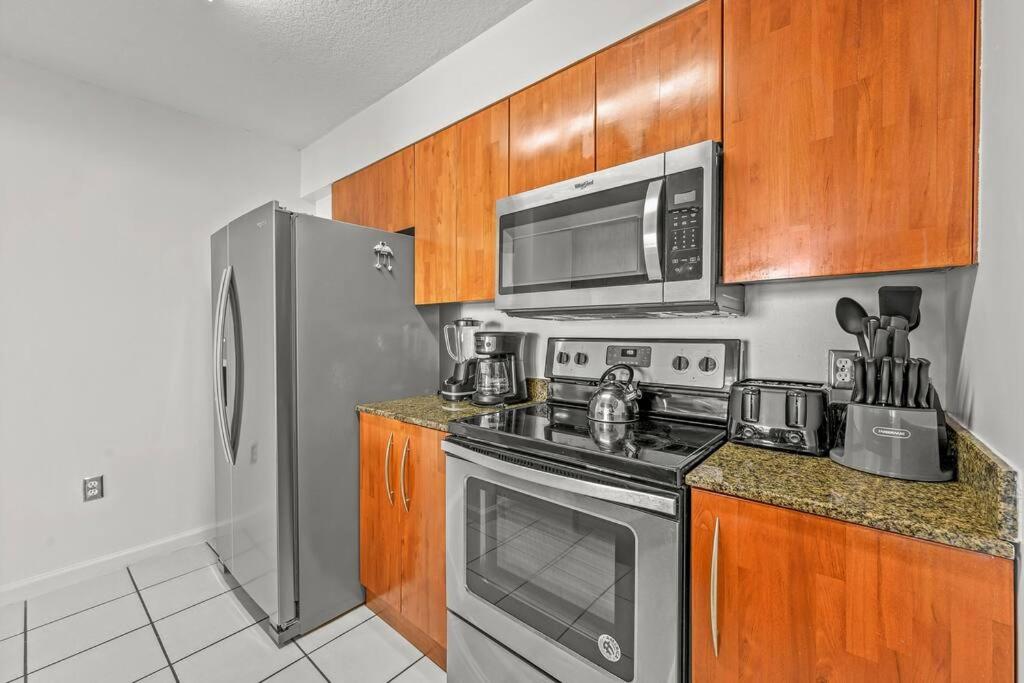 INCREDIBLE OCEAN VIEW 3 BEDROOMS UNIT - 2