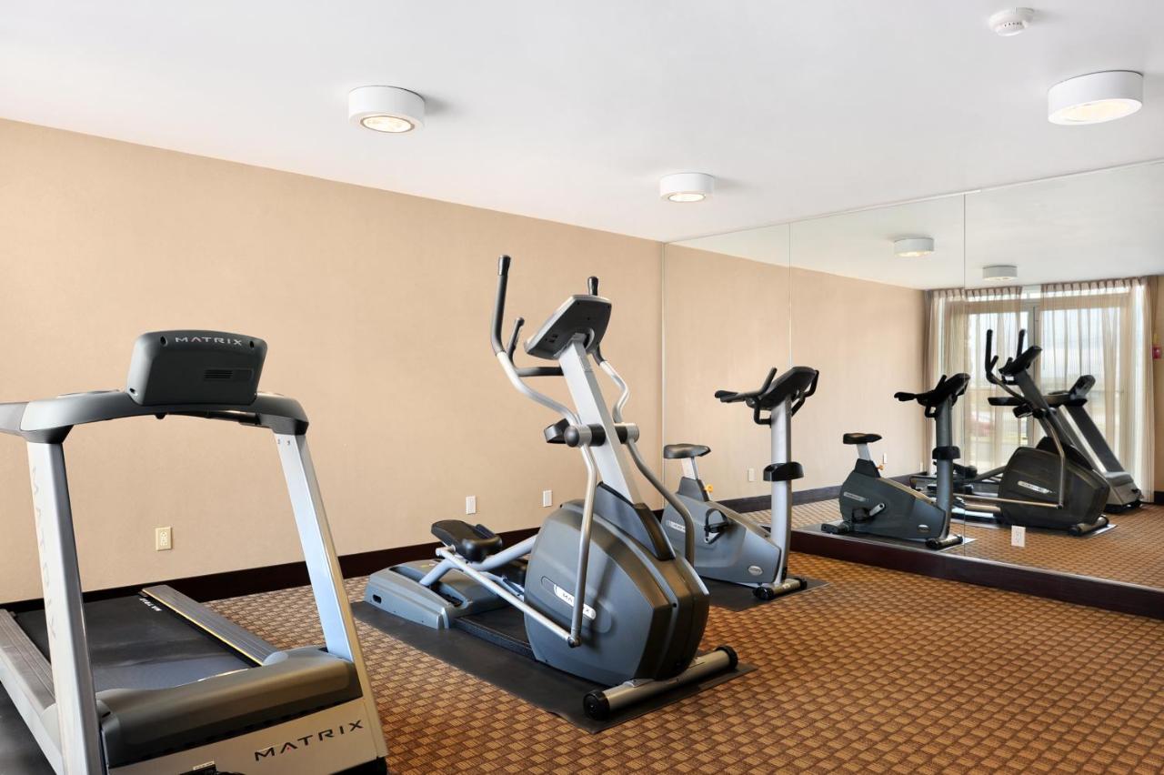 Comfort Inn & Conference Centre Toronto Airport photo