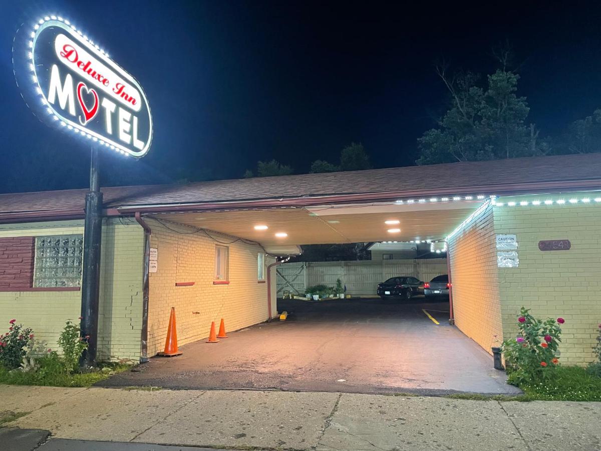 Deluxe Motel — photo 6