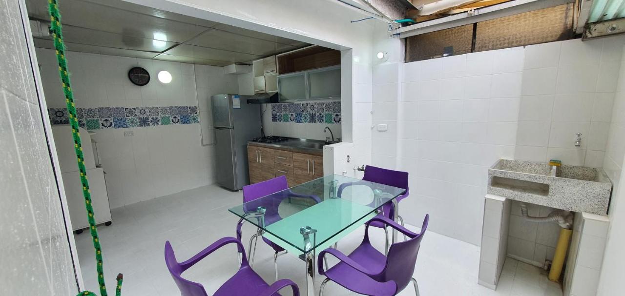 Portal Norte 170 ACOGEDORAS HABITACIONES CON TODOS LOS SERVICIOS - 2