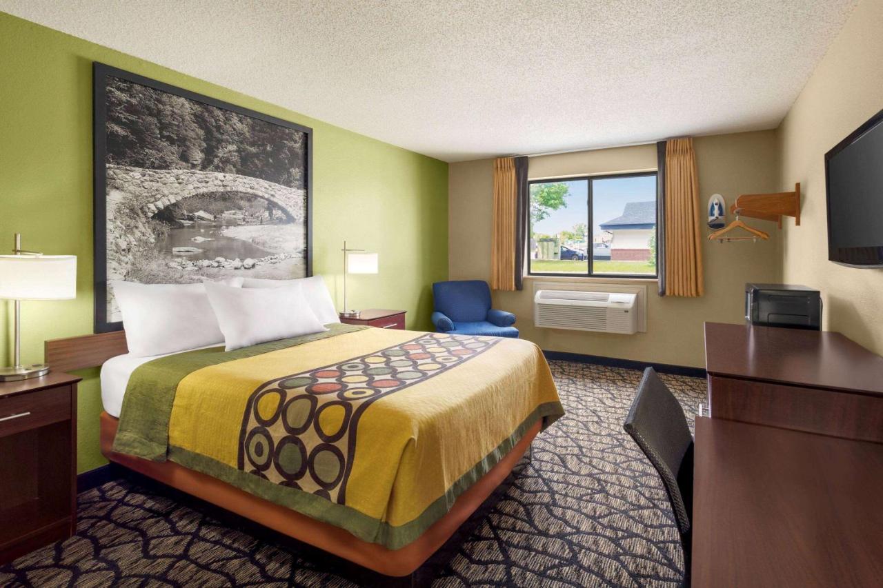 Motel 8 — photo 16