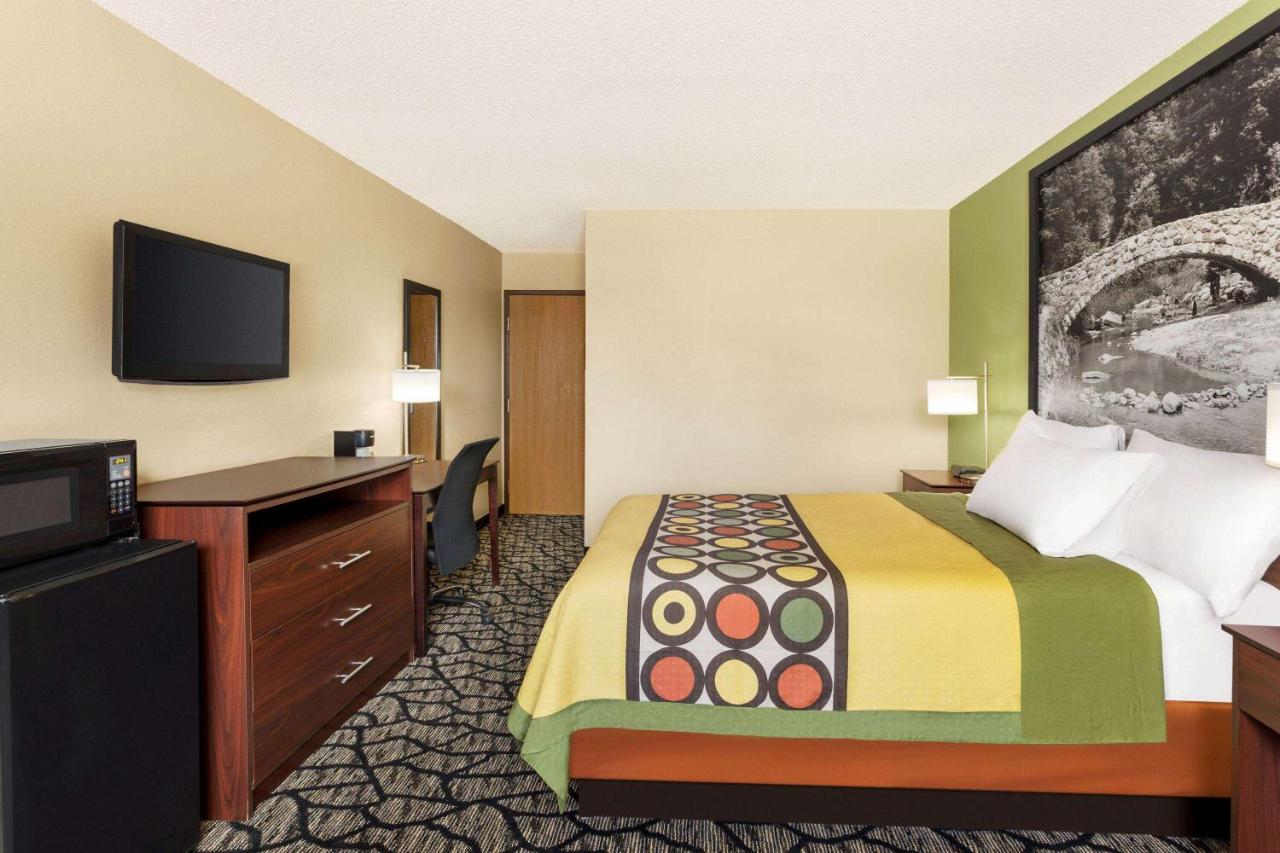 Motel 8 — photo 17