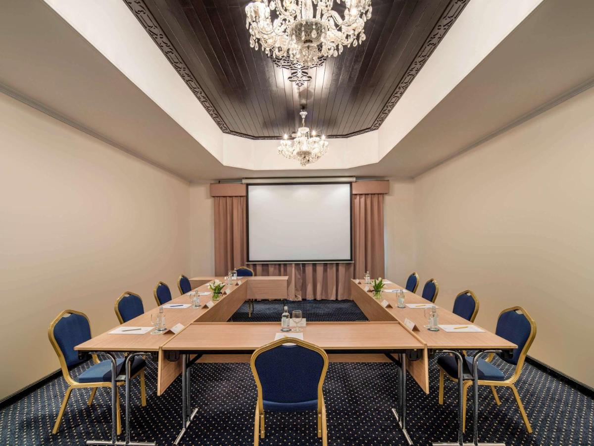 Novotel Bahrain Al Dana Resort photo