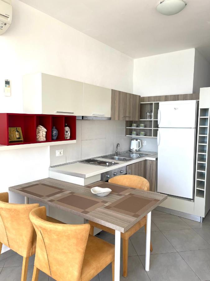 Sunny Bay Apartments photo
