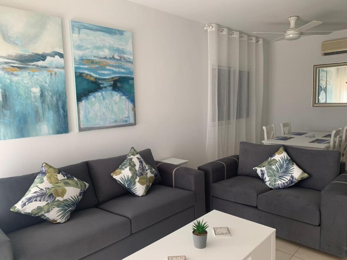Limnaria Gardens - modern sunny 2 bed apartment