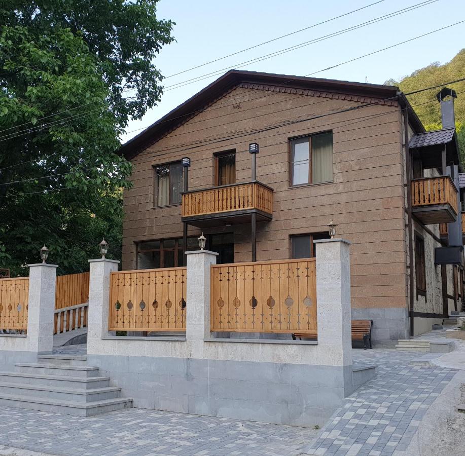 VAN Guesthouse static_photo