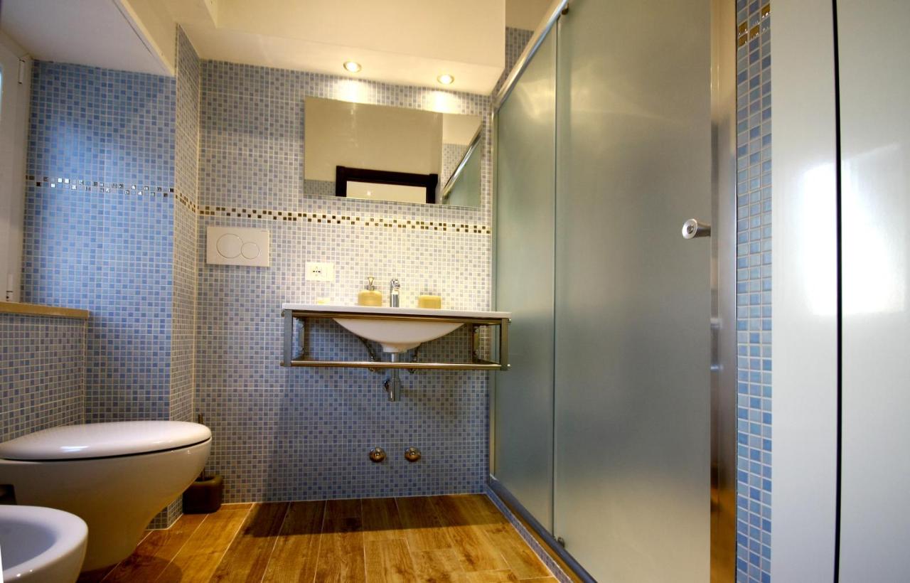 Passenger Vatican Relais - 3