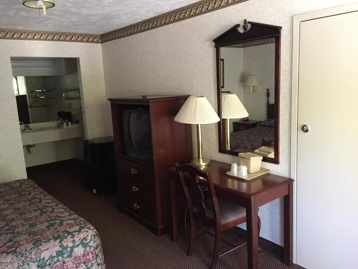 Deerfield Inn — photo 5