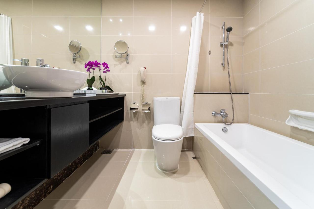 Hotel Royal Queens - 3