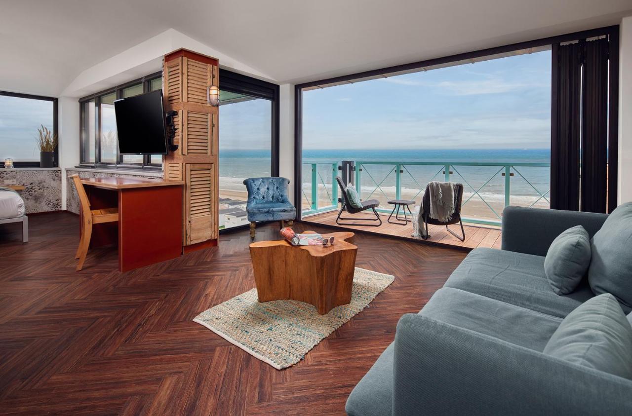 Beachhouse Hotel photo