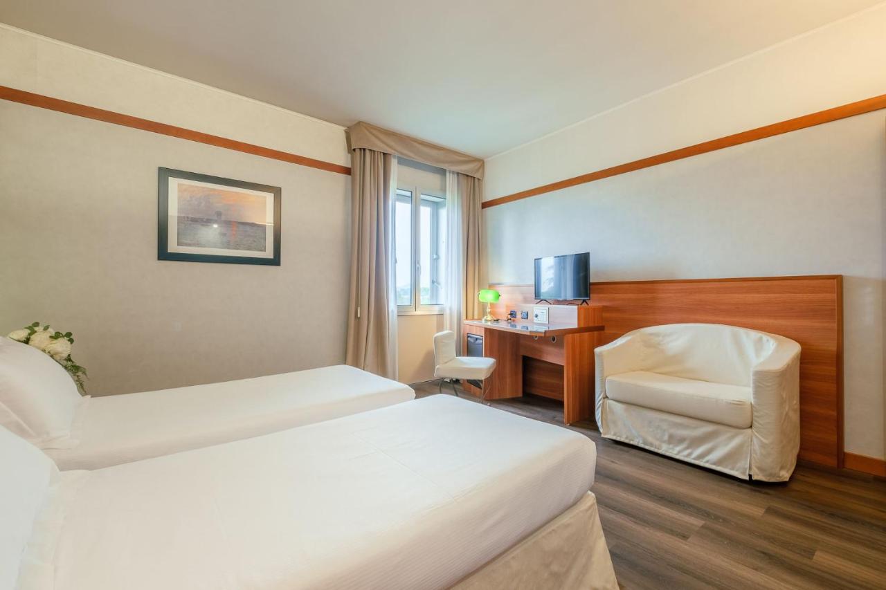 SHG Hotel Bologna photo