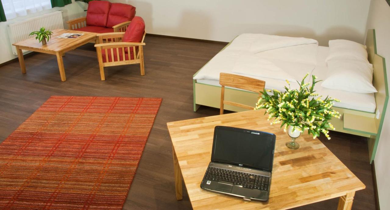 Winrooms Seminar Hotel & Apartments photo