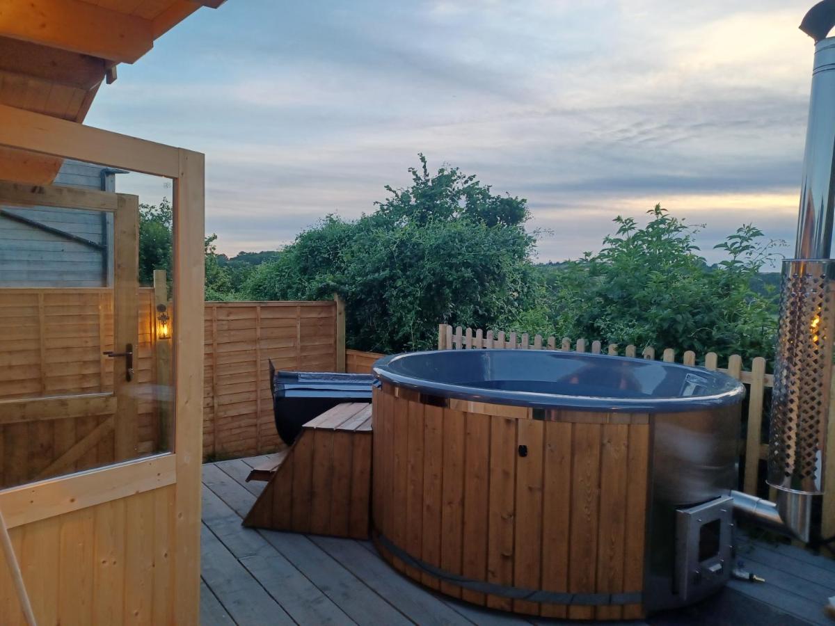 Norwell view farm glamping with hot tubs - 3