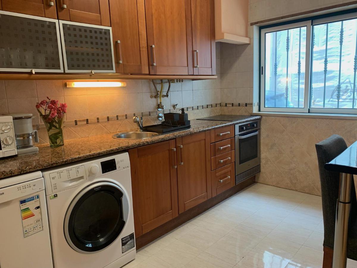 House with a BBQ terrace in the centre of Lagos - 2