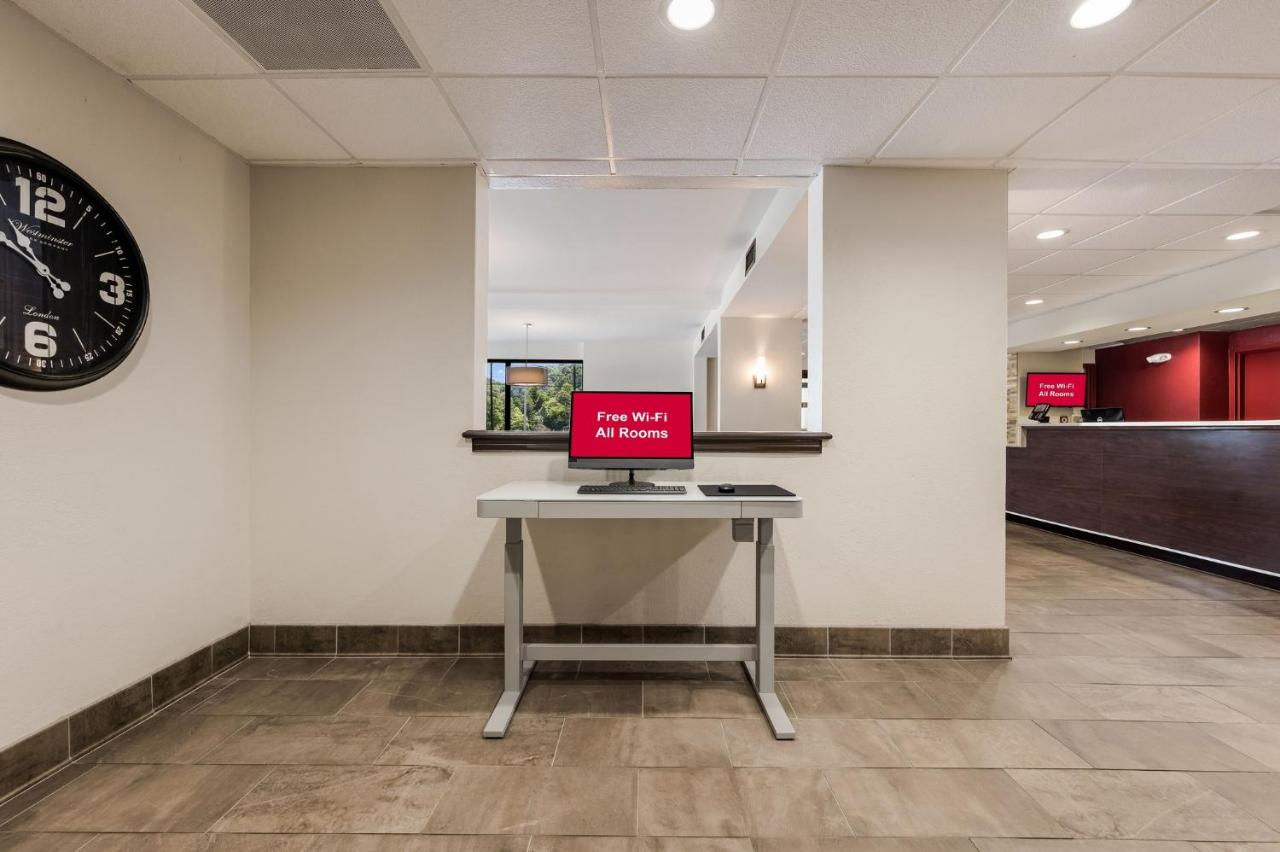 Red Roof Inn Birmingham South photo