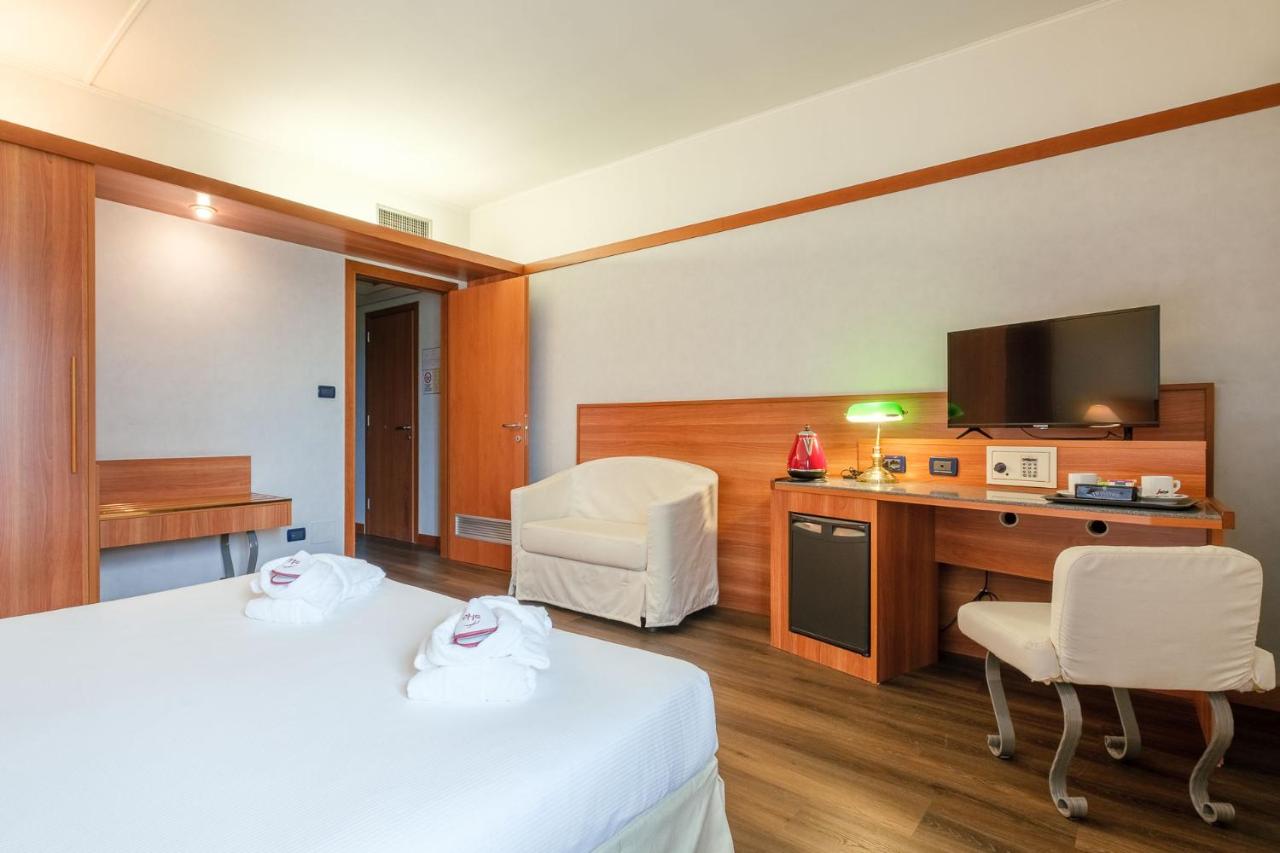 SHG Hotel Bologna photo