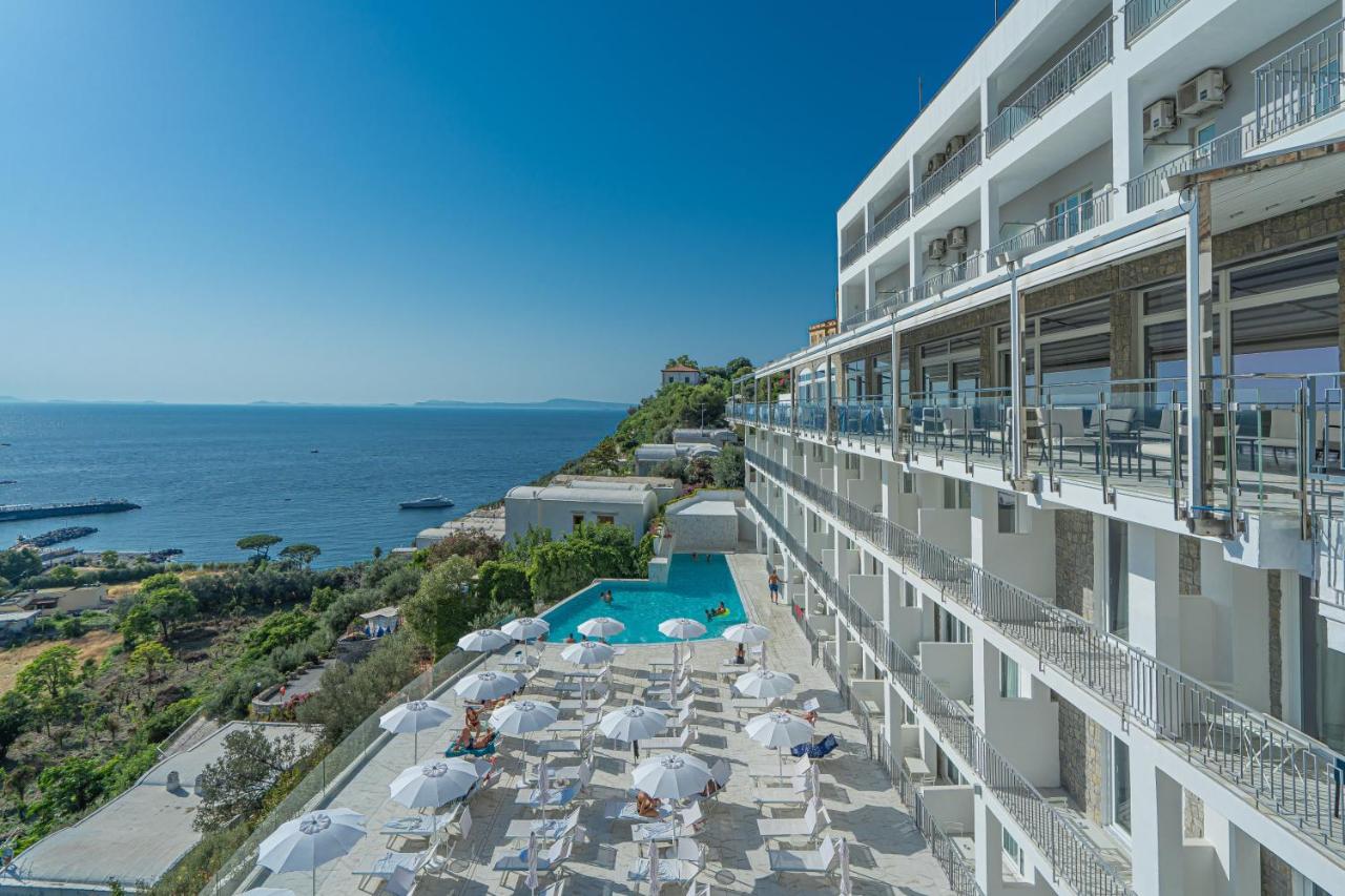 Hotel Mary photo