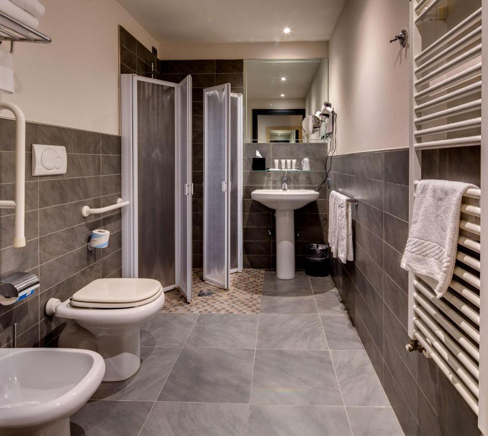 Best Western Plus Hotel Expo photo