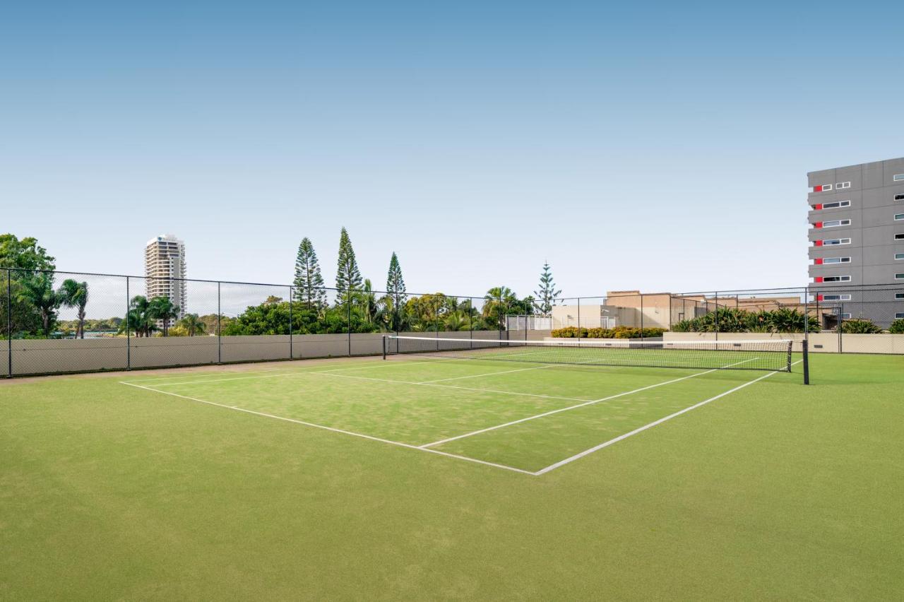 Tennis court: The Sebel Twin Towns