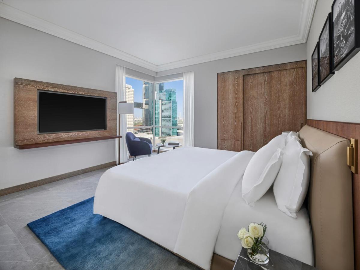 Fairmont Dubai photo