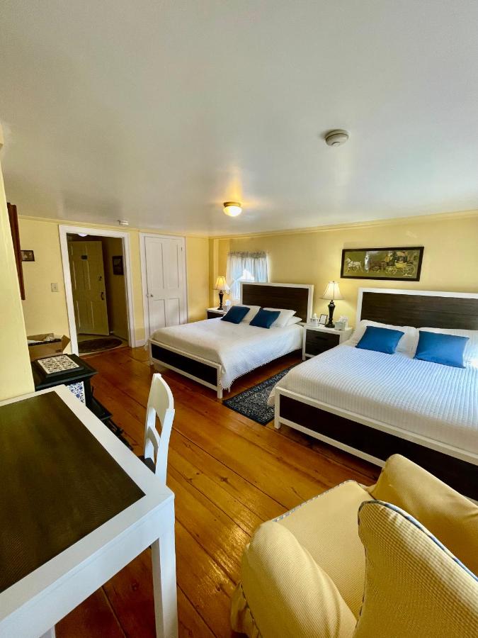Clark Currier Inn — photo 8