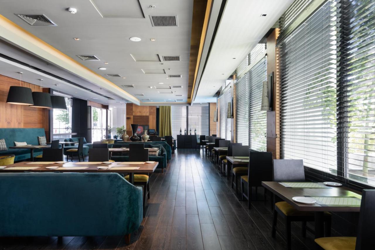 Wyndham Santiago Pettra photo