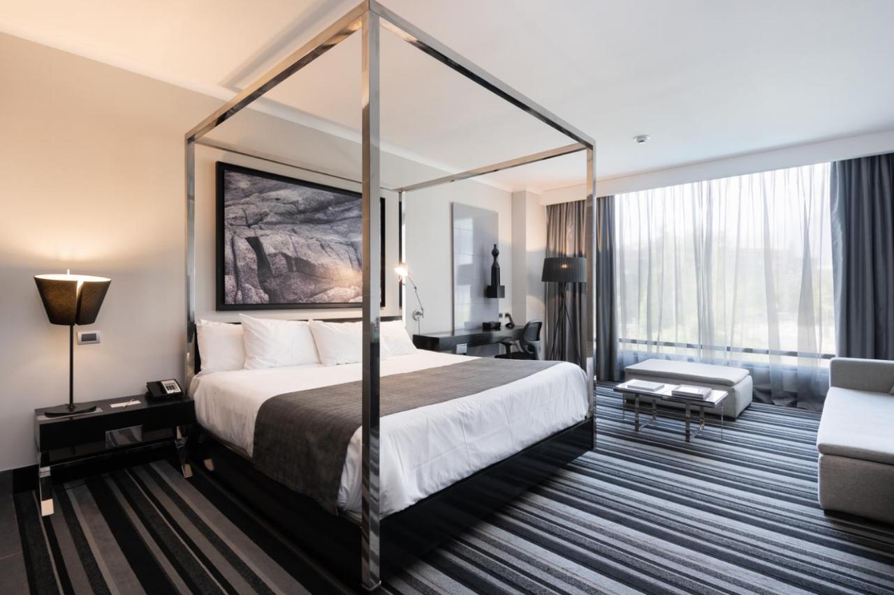 Wyndham Santiago Pettra photo