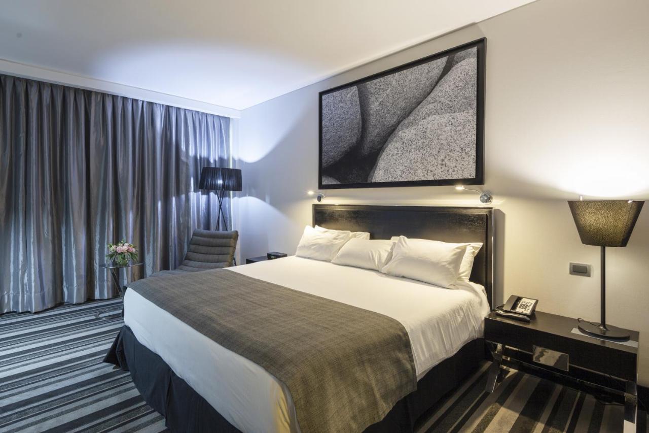 Wyndham Santiago Pettra photo