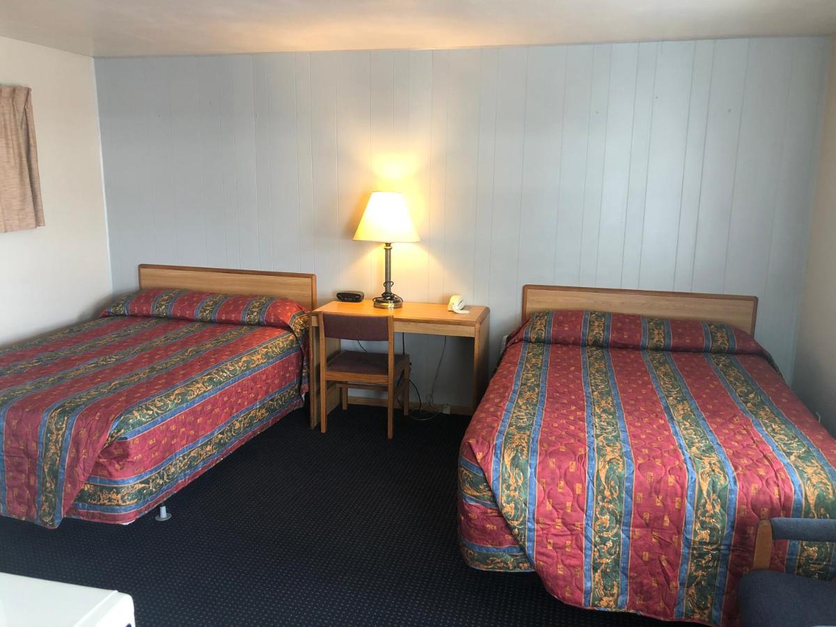 Parkway Motel — photo 16