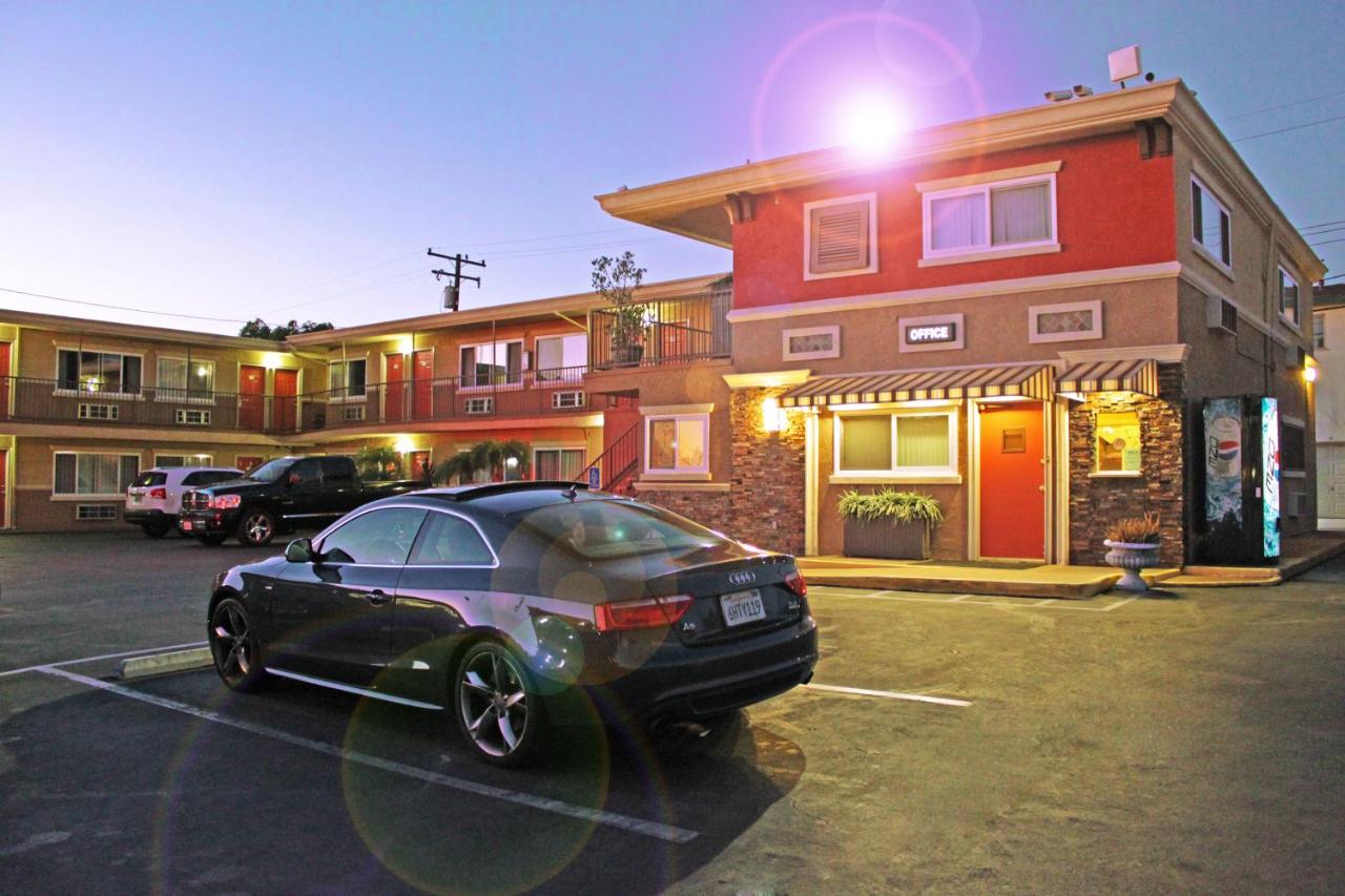 Friendly Hills Inn — photo 22